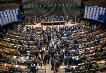 PEC da Anistia: Câmara dos Deputados Aprova Proposta em Primeiro Turno