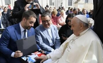Mistério e preocupação: condição de saúde do Papa Francisco é preocupante